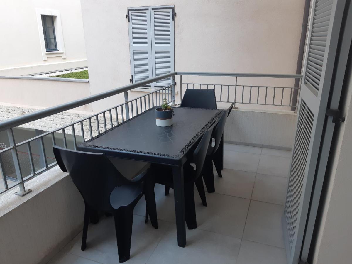 Appartement Proche Du Port De Bonifacio ボニファシオ エクステリア 写真